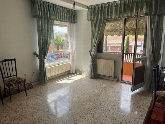 Foto 1 de Piso en venta en Arturo Eyres - La Rubia de 2 habitaciones con terraza y balcón