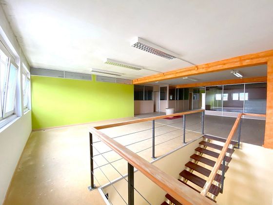 Foto 1 de Alquiler de oficina en Lavadores de 360 m²