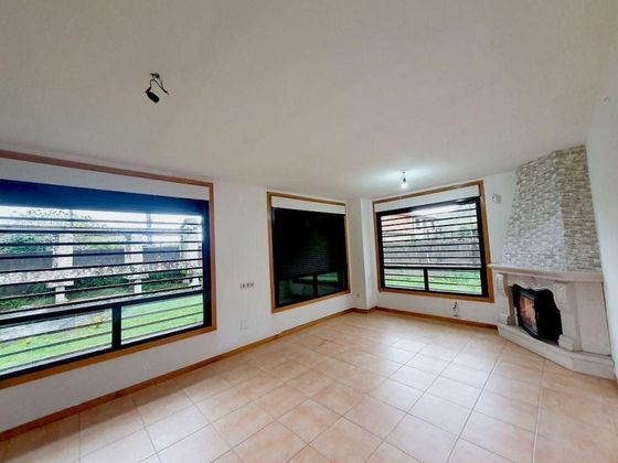 Foto 2 de Xalet en venda a Tui de 3 habitacions amb terrassa i garatge