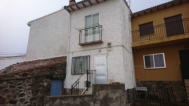 Foto 1 de Casa adossada en venda a calle Abajo Ortigosa de 2 habitacions i 52 m²