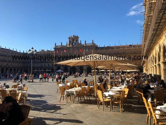 Foto 2 de Local en venda a Centro - Salamanca amb terrassa