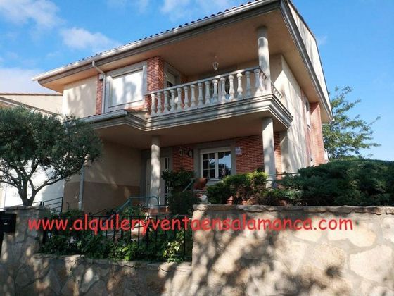 Foto 1 de Pis en venda a Santa Marta de Tormes de 4 habitacions amb terrassa i piscina