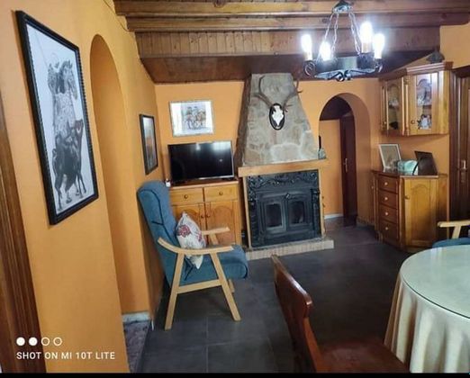 Foto 1 de Casa en venda a Buenamadre de 3 habitacions amb calefacció