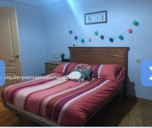 Foto 1 de Alquiler de piso en Carmelitas - San Marcos - Campillo de 3 habitaciones con muebles y balcón