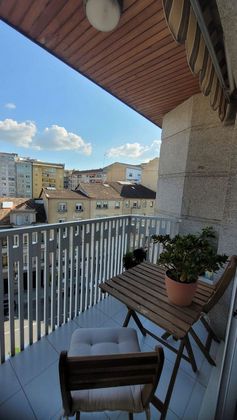 Foto 2 de Venta de piso en Centro - Ourense de 3 habitaciones con garaje y balcón