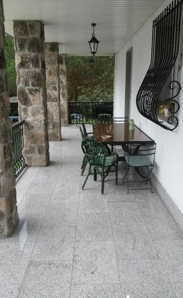 Foto 2 de Xalet en venda a Barbadás de 5 habitacions amb terrassa i piscina