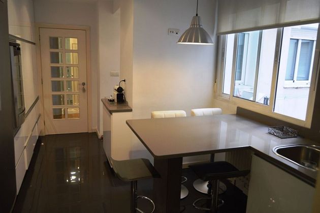 Foto 2 de Venta de piso en Centro - Ourense de 4 habitaciones con garaje y balcón