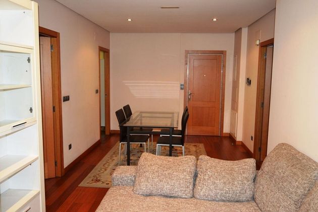 Foto 2 de Pis en lloguer a Centro - Ourense de 2 habitacions amb garatge i mobles