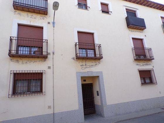 Foto 1 de Piso en venta en Azucaica - Santa María de Benquerencia de 2 habitaciones con piscina y garaje