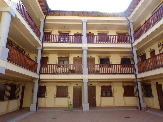 Foto 2 de Pis en venda a Azucaica - Santa María de Benquerencia de 2 habitacions amb piscina i garatge