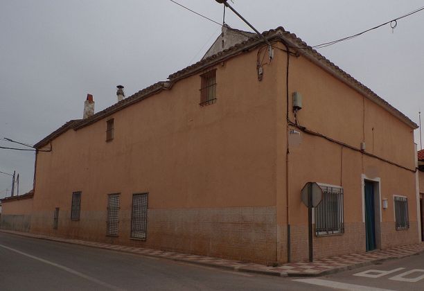 Foto 1 de Casa en venda a Villanueva de Bogas de 4 habitacions amb garatge i aire acondicionat