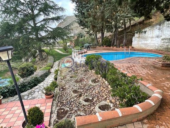 Foto 1 de Xalet en venda a Ardón de 3 habitacions amb piscina i jardí