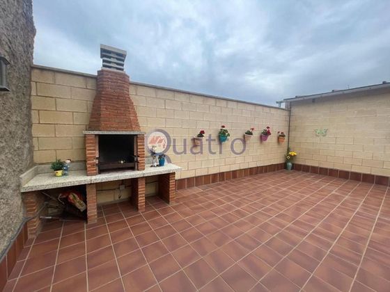 Foto 1 de Casa en venda a Santovenia de la Valdoncina de 3 habitacions amb terrassa i jardí