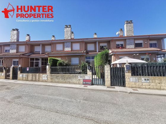 Foto 1 de Casa adossada en venda a Fuentespina de 3 habitacions amb terrassa i garatge