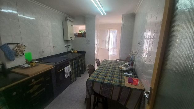 Foto 2 de Piso en venta en calle Torre de la Pedrera de 4 habitaciones con terraza y calefacción