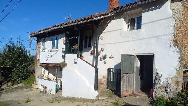 Foto 1 de Casa adossada en venda a calle Valbuena de 2 habitacions amb jardí i calefacció