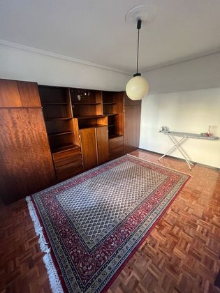 Foto 2 de Piso en venta en Centro - Vitoria-Gasteiz de 6 habitaciones con terraza y garaje