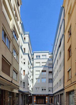 Foto 2 de Pis en venda a Centro - Vitoria-Gasteiz de 2 habitacions i 60 m²