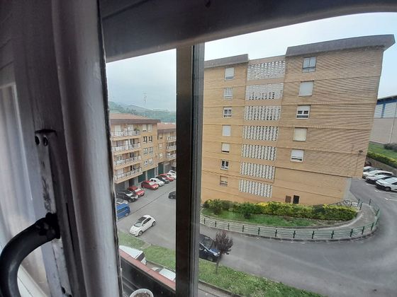 Foto 1 de Piso en venta en Ortuella de 3 habitaciones con piscina y balcón