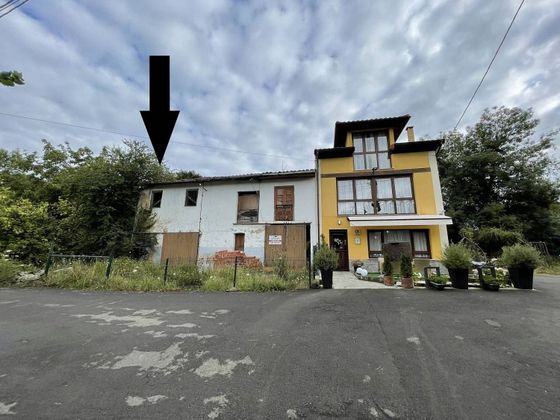 Foto 2 de Casa adossada en venda a calle Lln de 1 habitació amb terrassa i jardí