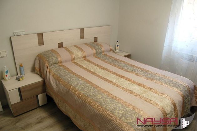 Foto 2 de Pis en venda a Zabalgana - Ariznabarra de 2 habitacions amb terrassa i calefacció