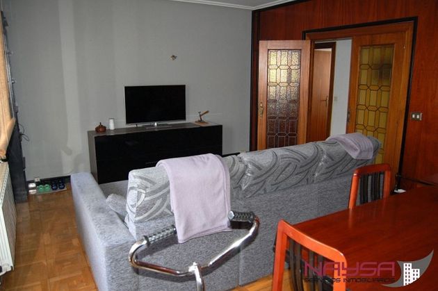 Foto 2 de Pis en venda a calle Miranda de Ebro de 3 habitacions amb terrassa i garatge