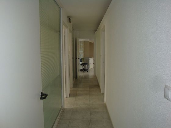 Foto 2 de Oficina en alquiler en Os Mallos - San Cristóbal con aire acondicionado