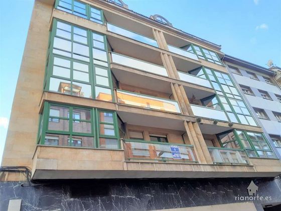 Foto 1 de Piso en venta en Sama de 3 habitaciones con terraza y balcón