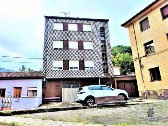 Foto 1 de Pis en venda a Sama de 2 habitacions amb terrassa i garatge
