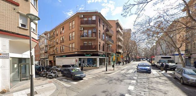 Foto 1 de Pis en venda a Barrio Torrero de 3 habitacions amb balcó i calefacció