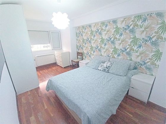 Foto 2 de Pis en venda a Basauri de 3 habitacions amb terrassa i calefacció