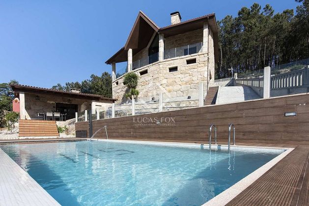 Foto 1 de Xalet en venda a Tui de 4 habitacions amb terrassa i piscina