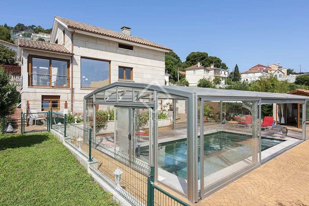 Foto 1 de Casa en venda a Cangas de 3 habitacions amb terrassa i piscina