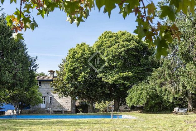 Foto 1 de Casa en venda a Nigrán de 4 habitacions amb terrassa i piscina