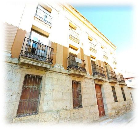 Foto 2 de Casa en venda a Medina de Rioseco de 5 habitacions amb balcó