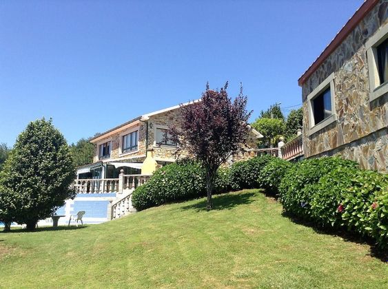 Foto 2 de Venta de chalet en Cedeira de 5 habitaciones con terraza y piscina