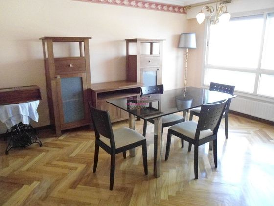 Foto 2 de Pis en lloguer a Calvario - Santa Rita de 3 habitacions amb garatge i mobles