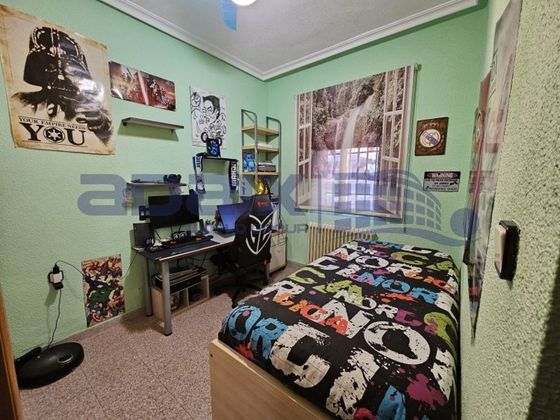 Foto 2 de Casa en venta en El Poblado - Abulagar de 3 habitaciones con garaje y calefacción