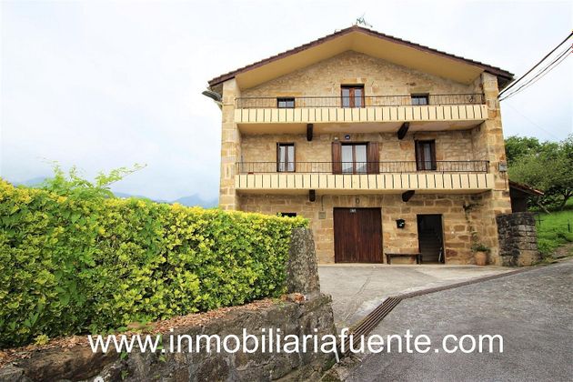 Foto 1 de Xalet en venda a Valle de Villaverde de 7 habitacions amb balcó i calefacció