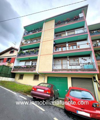 Foto 1 de Venta de piso en Güeñes de 3 habitaciones con garaje y balcón