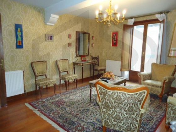 Foto 1 de Casa en venda a Medina de Pomar de 6 habitacions amb calefacció