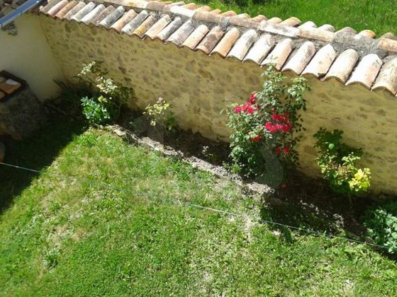Foto 2 de Casa en venda a Valle de Losa de 4 habitacions amb terrassa i calefacció