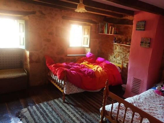 Foto 1 de Casa en venda a Valle de Manzanedo de 4 habitacions amb aire acondicionat i calefacció