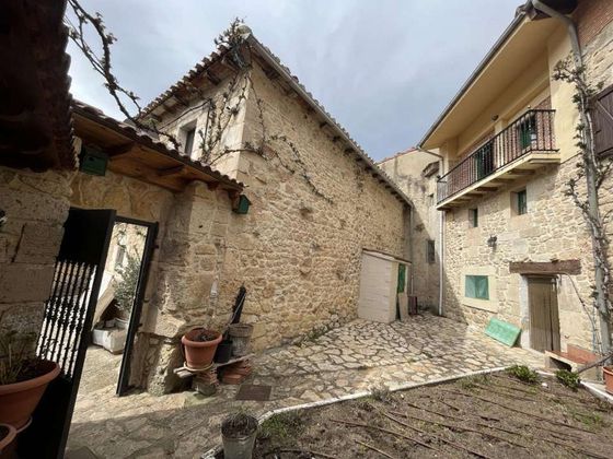 Foto 1 de Casa en venda a Villarcayo de Merindad de Castilla la Vieja de 3 habitacions amb terrassa i balcó