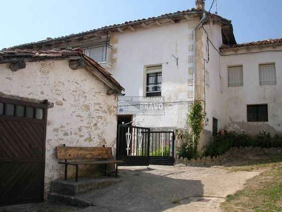 Foto 2 de Casa en venda a Salas de los Infantes de 5 habitacions amb terrassa i garatge