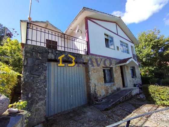Foto 2 de Xalet en venda a Valle de Losa de 6 habitacions amb terrassa i garatge