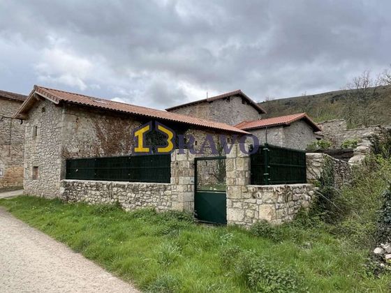 Foto 2 de Xalet en venda a Valle de Manzanedo de 4 habitacions i 190 m²
