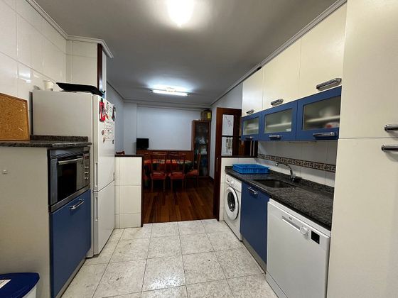 Foto 1 de Pis en venda a calle Navarra de 4 habitacions amb calefacció i ascensor