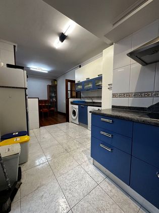 Foto 2 de Piso en venta en calle Navarra de 4 habitaciones con calefacción y ascensor