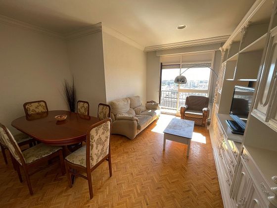 Foto 1 de Pis en venda a Tudela de 4 habitacions amb terrassa i balcó